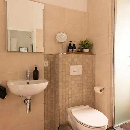 Design At Ku'damm Apartamento *